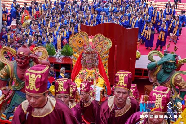 湄洲島舉行媽祖祭典