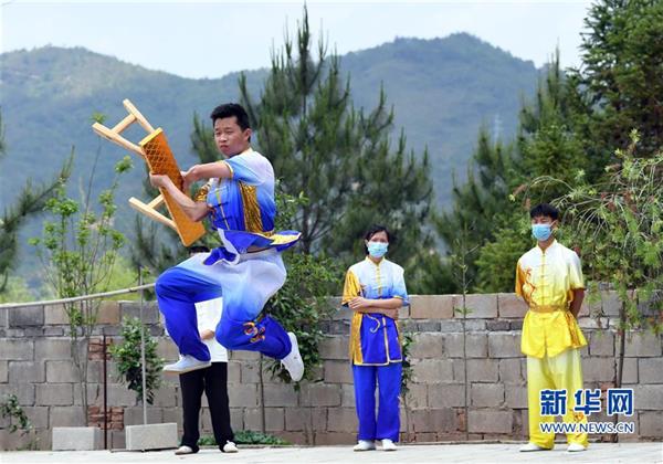 福建連城：農家院里的“武林盛會”