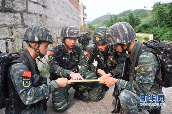 福建武警“魔鬼周”磨礪反恐利劍