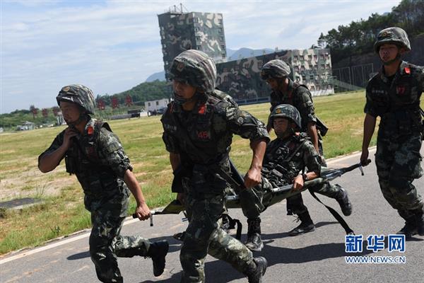 武警特戰(zhàn)官兵高溫“淬火”