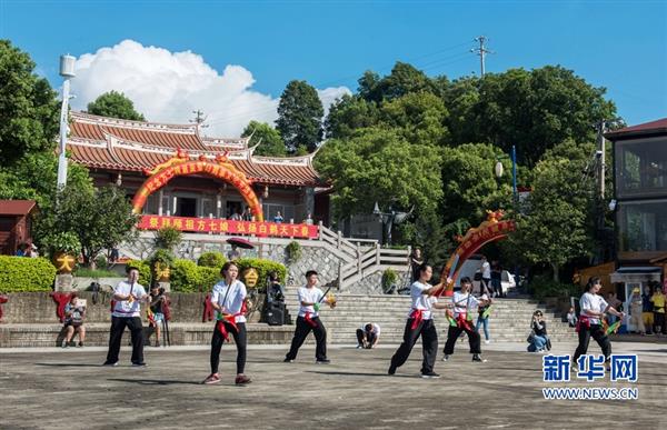 福建永春：白鶴拳拳師同臺獻技